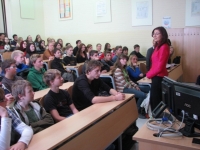 Obisk dr. Romane Jordan na Gimnaziji Lava v Celju, 8. 11. 2012.