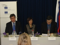 Dr. Milan Zver, dr. Romana Jordan Cizelj, Zoran Thaler, novinarska konferenca v Hiši Evropske unije, 11. 12. 2009