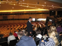 Učenci OŠ Rodica v plenarni dvorani v Bruslju. 12. 10. 2010.